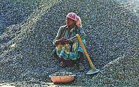 மனித உழைப்பே மகத்தான சக்தி