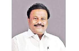 முதல்வா் கனவோடு வந்த நடிகா்கள் பலா் காணாமல் போனதே வரலாறு! - முன்னாள் அமைச்சா் சி. சீனிவாசன்