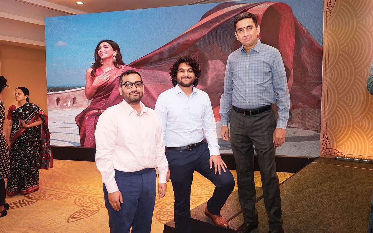 பட்டில் புதுமை; பாரம்பரியத்தில் பெருமை