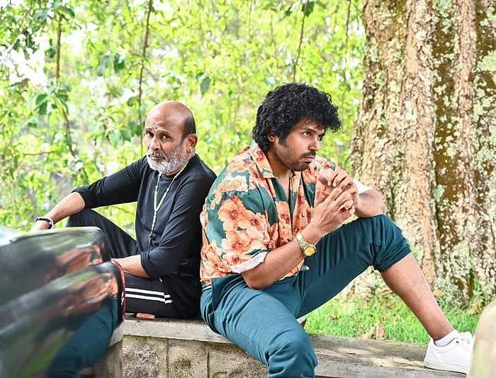 கமர்ஷியல் சக்கரத்துக்குள் சிக்கிக்கொண்டதா ஜப்பான்? திரை விமர்சனம்