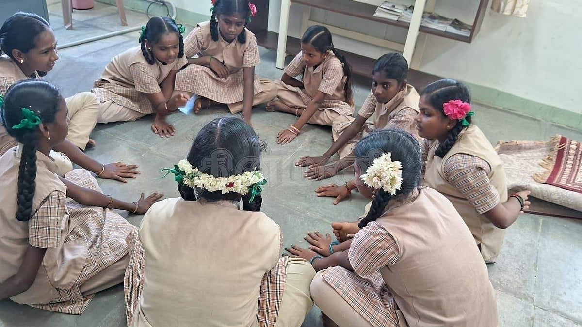 மாணவர்களுக்கு தன்னம்பிக்கையை விதைக்கும் அரசுப் பள்ளி தலைமை ஆசிரியை!