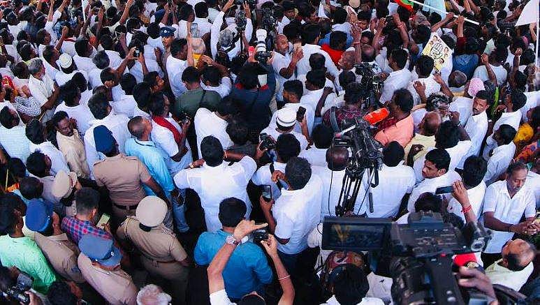 ஈரோடு கிழக்கு இடைத்தேர்தல் கள நிலவரம்