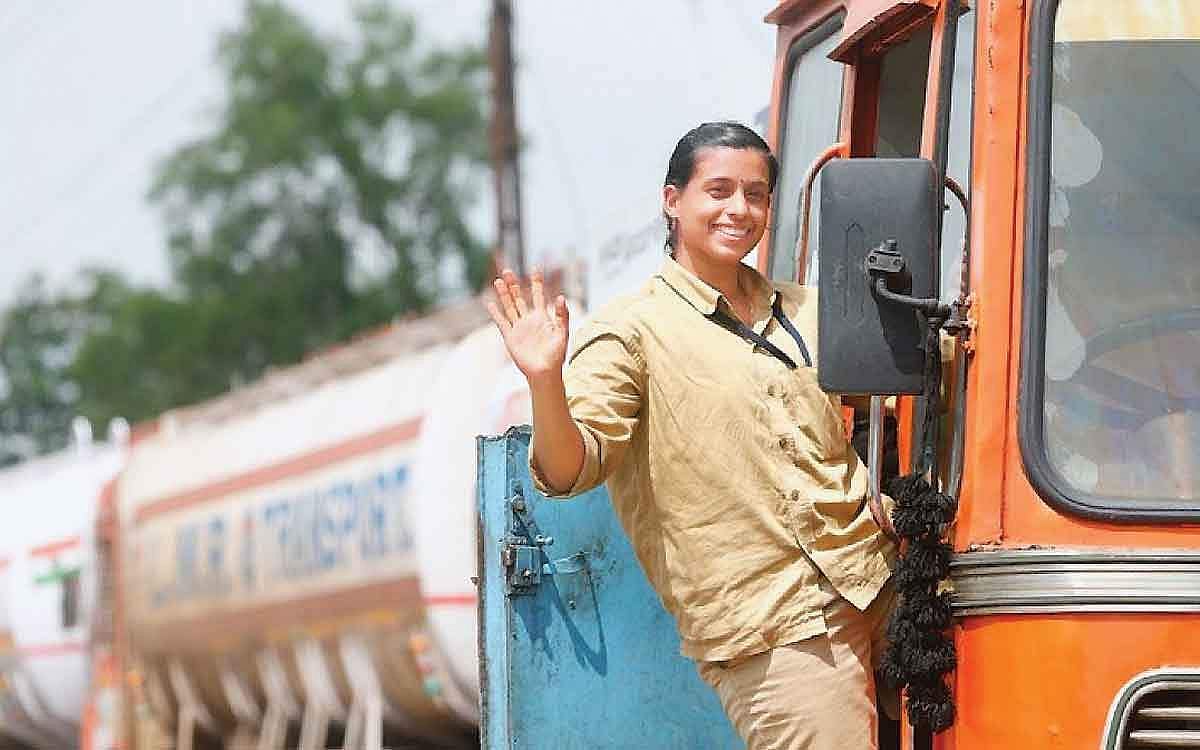 பெண் டிரக் ஓட்டுநர்! 