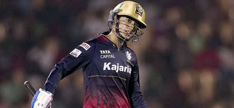 கவலை வேண்டாம் ஆர்சிபி ரசிகர்களே: பிளேஆஃப் செல்வதற்கான சாத்தியக்கூறுகள் இதோ!