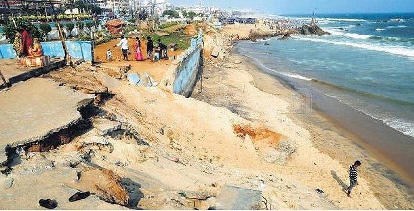 காணாமல் போகும் கடற்கரைகள்: பேராசைக்குக் கிடைக்கும் பரிசு!