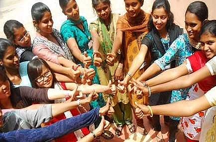 பெண்களின் பங்களிப்பு கூடட்டும்