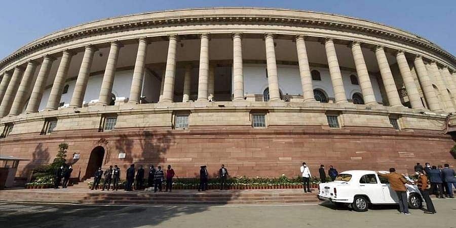 மக்களாட்சி குறித்த விவாதம் தேவை