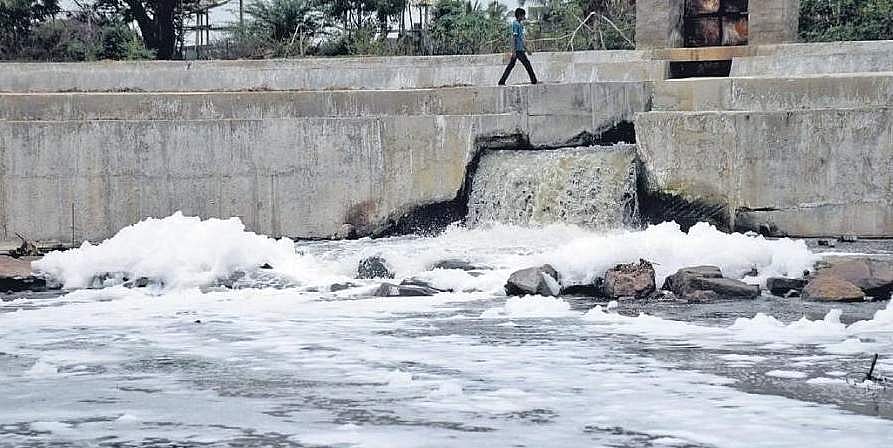 மாசில்லா சுற்றுச்சூழல் படைப்போம்