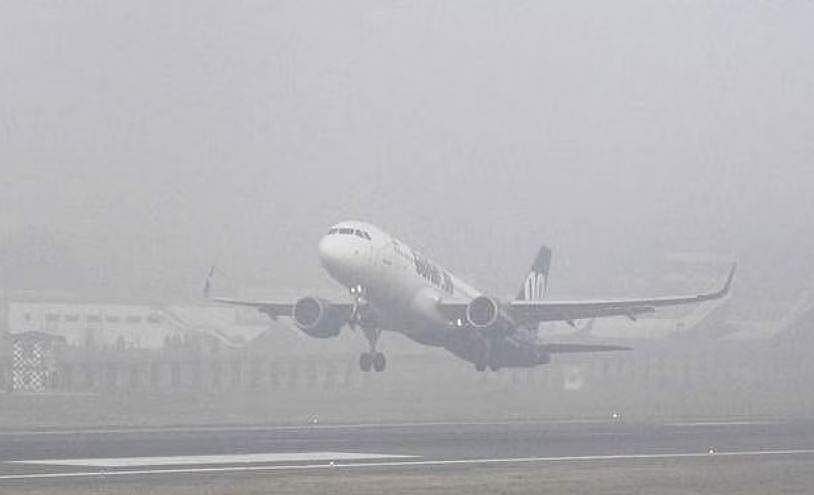 சென்னையில் கடும் பனிமூட்டம்: திருப்பி விடப்பட்ட விமானங்கள்!