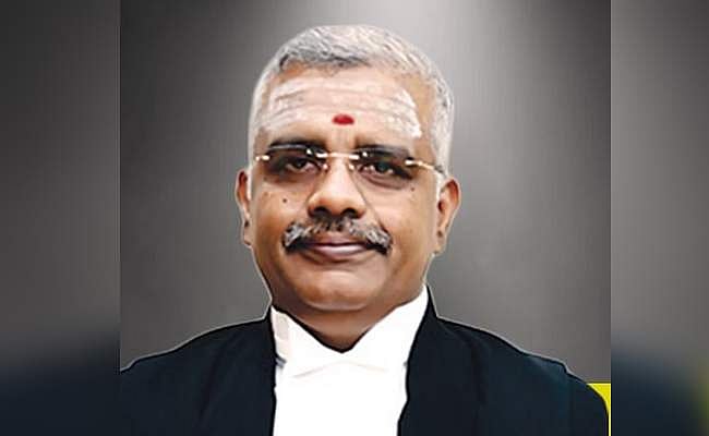 சமூக வலைதளங்களில் கண்ணியம் தவறக் கூடாது: நீதிபதி என். ஆனந்த் வெங்கடேஷ்!