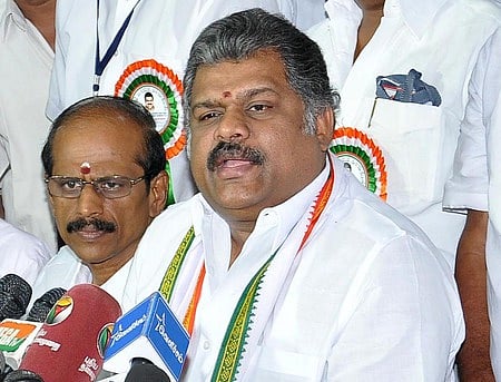 திமுகவின் போலி வாக்குறுதிகளை
மக்கள் நம்பமாட்டாா்கள்! - ஜி.கே. வாசன்