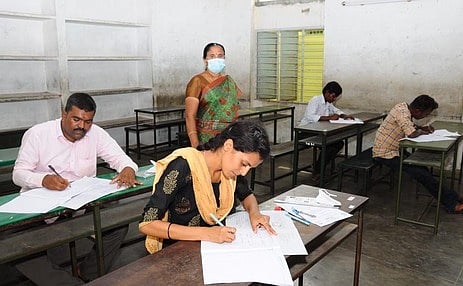 குடிமைப் பணித் தோ்வில் தொய்வு ஏன்?