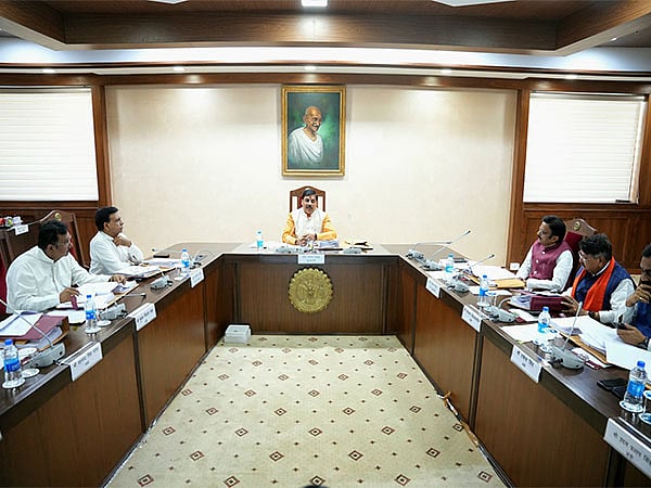 ம.பி. அமைச்சர்கள் இனி வரி செலுத்த வேண்டும்: 52 ஆண்டு கால விதிமுறை மாற்றம்