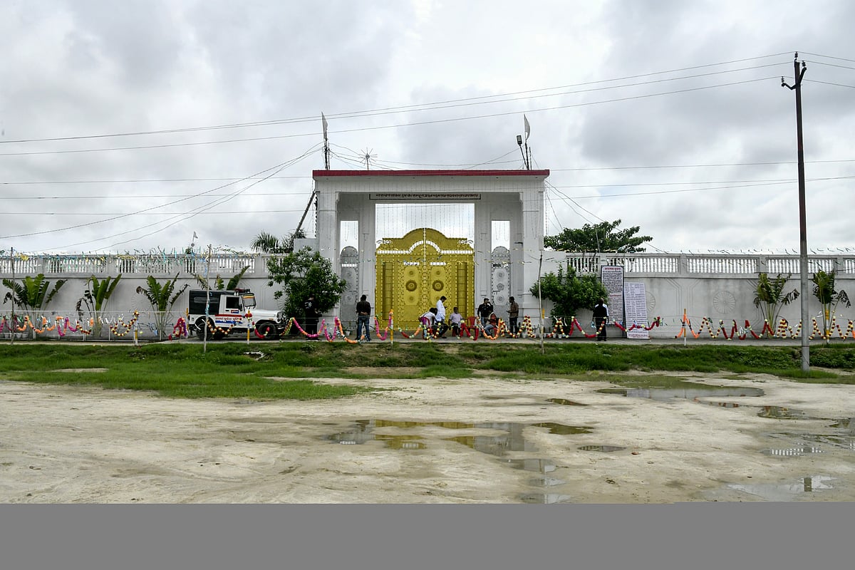 வலியை தாங்கும் வலிமையை கடவுள் தர வேண்டும்: போலே பாபா