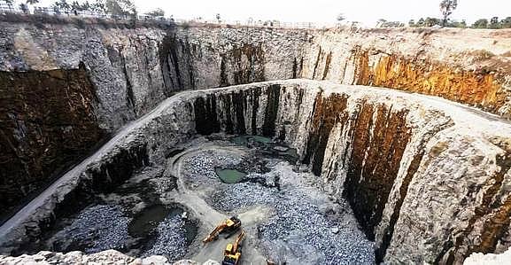 பூமித் தாயைக் காப்போம்