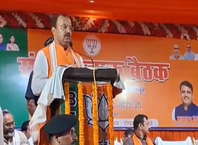 யோகி ஆதித்யநாத் நாட்டின் 'சிறந்த முதல்வர்'!