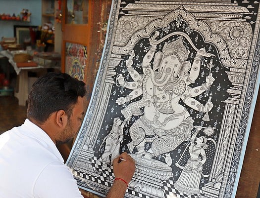 கற்பனையில் அழகோவியங்கள்