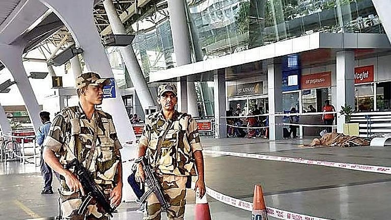 சென்னை விமான நிலையத்துக்கு
5 அடுக்கு பாதுகாப்பு