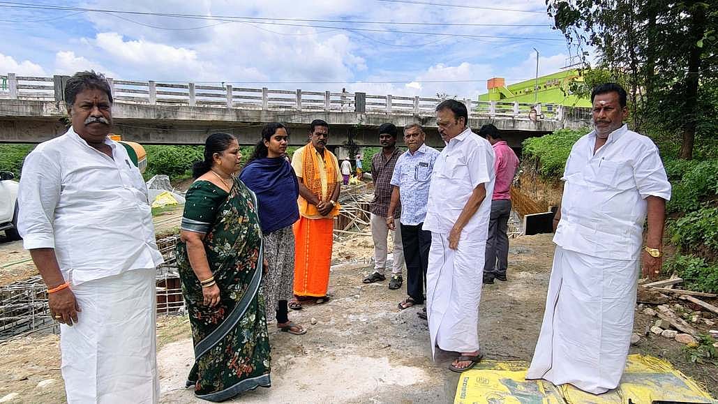 சோளிங்கரில் நவீன எரிவாயு தகனமேடை பணிகள்: எம்எல்ஏ ஆய்வு