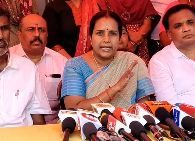 அரசியல் மாற்றத்துக்கு
தமிழகம் தயாராகிறது:
வானதி சீனிவாசன்