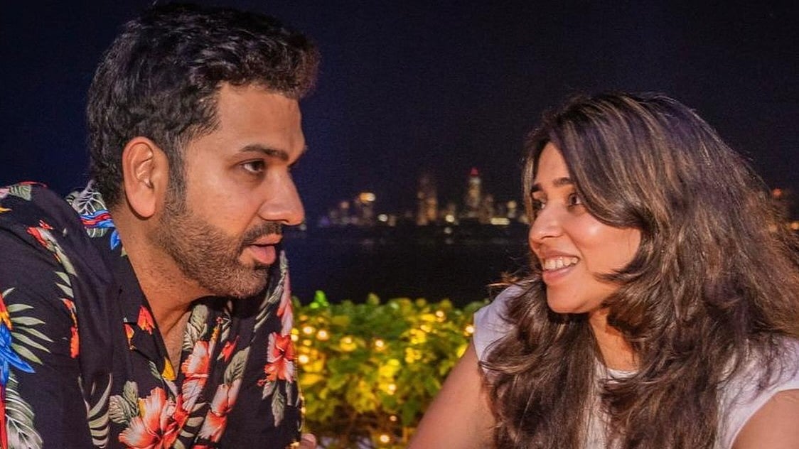 திருமணமாகி 10 ஆண்டுகள் நிறைவு; மனைவிக்காக ரோஹித் சர்மாவின் அழகிய இன்ஸ்டாகிராம் பதிவு!