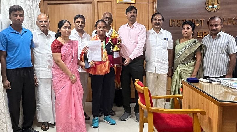 தேசிய மேஜைப் பந்து போட்டி:
கொங்கு கல்வி நிலையம் மாணவிக்கு தங்கப் பதக்கம்!