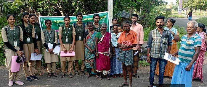 சங்கரன்கோவில் அருகே
மாணவிகளின் வேளாண் பயிற்சி
