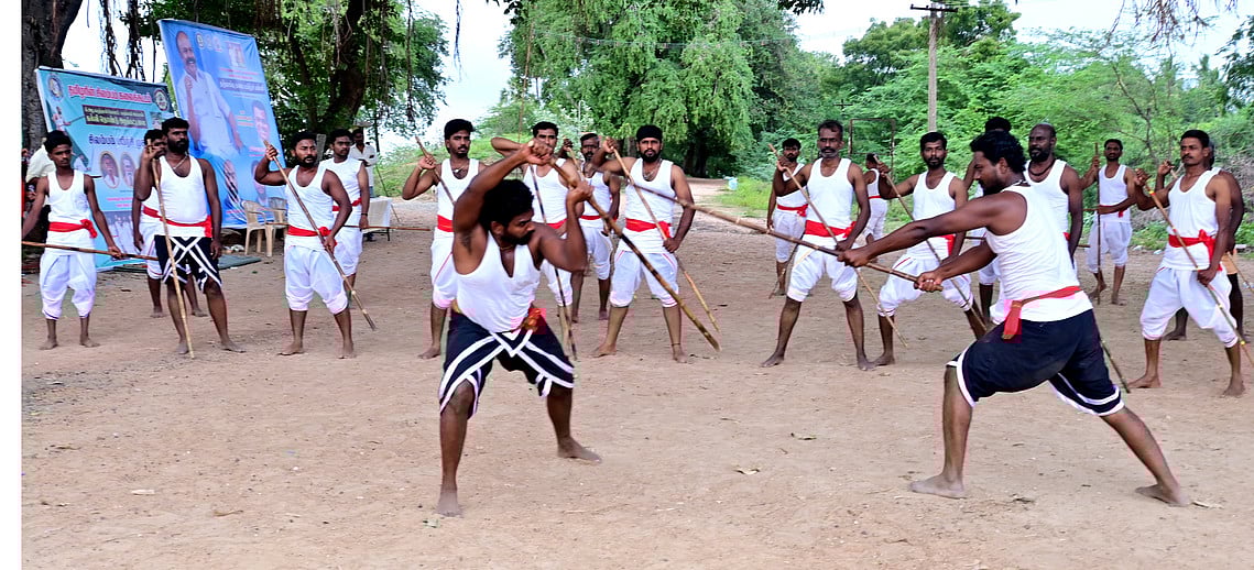 தற்காப்புக் கலை ஆசான்களுக்கான பயிற்சி முகாம்