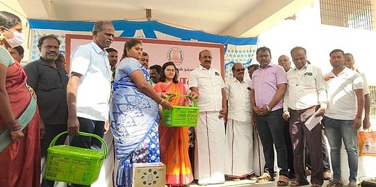 ‘நலம் காக்கும் ஸ்டாலின்’ சிறப்பு மருத்துவ முகாம்: 1,056 போ் பயன்