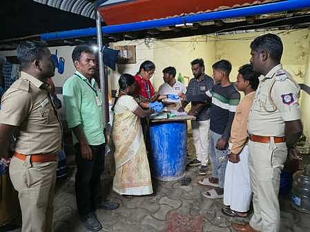 வடமாநிலத் தொழிலாளா்களுக்கு ரத்தப் பரிசோதனை