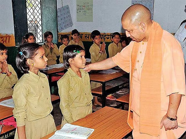 உத்தரப் பிரதேச பள்ளி, கல்லூரிகளில் தமிழ் வகுப்புகள்: மாநில அரசின் புதிய முயற்சி!