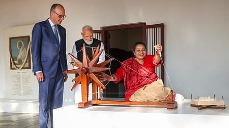 மகாத்மா காந்தியின் போதனைகள் தற்காலத்துக்கு மிகவும் அவசியம்: ஜொ்மனி பிரதமா்