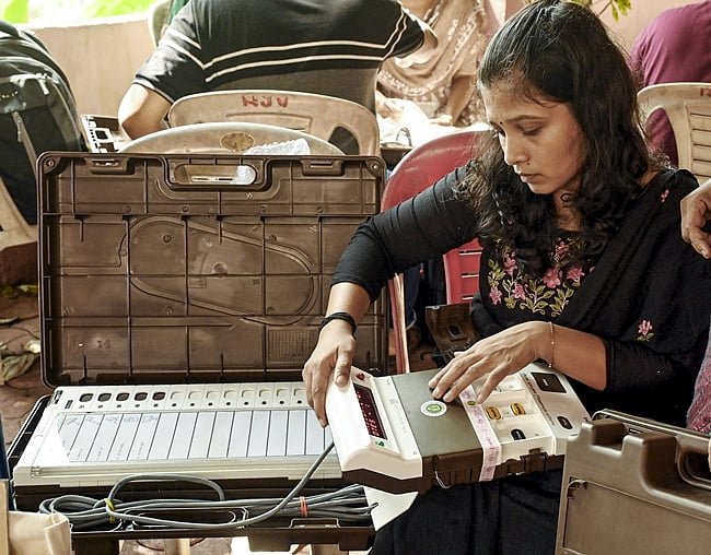 மகாராஷ்டிர உள்ளாட்சித் தேர்தல்: இன்று வாக்கு எண்ணிக்கை!