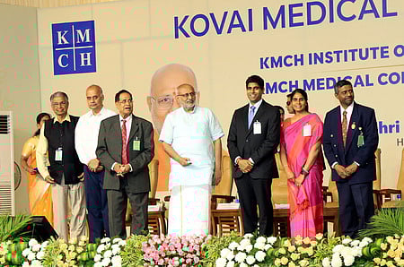 50 கோடி இந்தியா்களுக்கு இலவச மருத்துவப் பாதுகாப்பு: குடியரசு துணைத் தலைவா் சி.பி. ராதாகிருஷ்ணன் பெருமிதம்