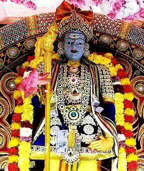 அரசிராமணி செட்டிப்பட்டியிலிருந்து 12வது ஆண்டாக இருமுடி கட்டி பழனிக்கு பாதயாத்திரை