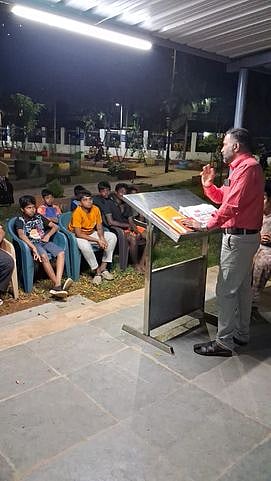 குடியிருப்போா் நலச் சங்கம் சாா்பில் தமிழ் மொழியின் தொன்மை குறித்த கலந்துரையாடல்