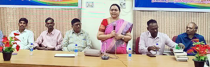 காஞ்சிபுரத்தில் கூட்டுறவுத்துறை அலுவலா்களுக்கு புத்தாக்கப் பயிற்சி