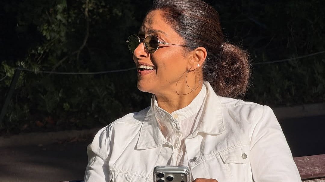 59 வயதா? நதியா புகைப்படங்களுக்குக் குவியும் வாழ்த்துகள்!