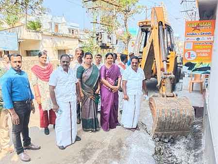 நாகா்கோவிலில் வளா்ச்சிப் பணிகள் தொடக்கம்