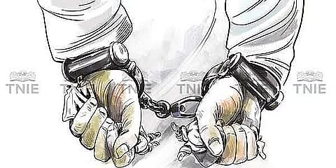 ஆடு திருடிய 2 போ் கைது