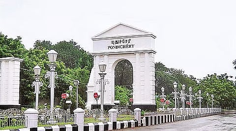 புதுச்சேரி யூனியன் பிரதேசத்தில் இன்று அரசு அலுவலகங்கள் இயங்கும்!