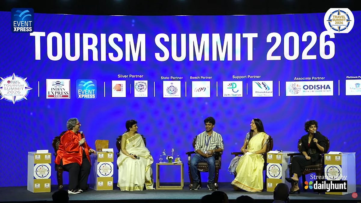 சுற்றுலா என்றாலே வியட்நாம், சிங்கப்பூர் என்றில்லை: சுற்றுலா பதிவர் கார்த்திக் முரளி!