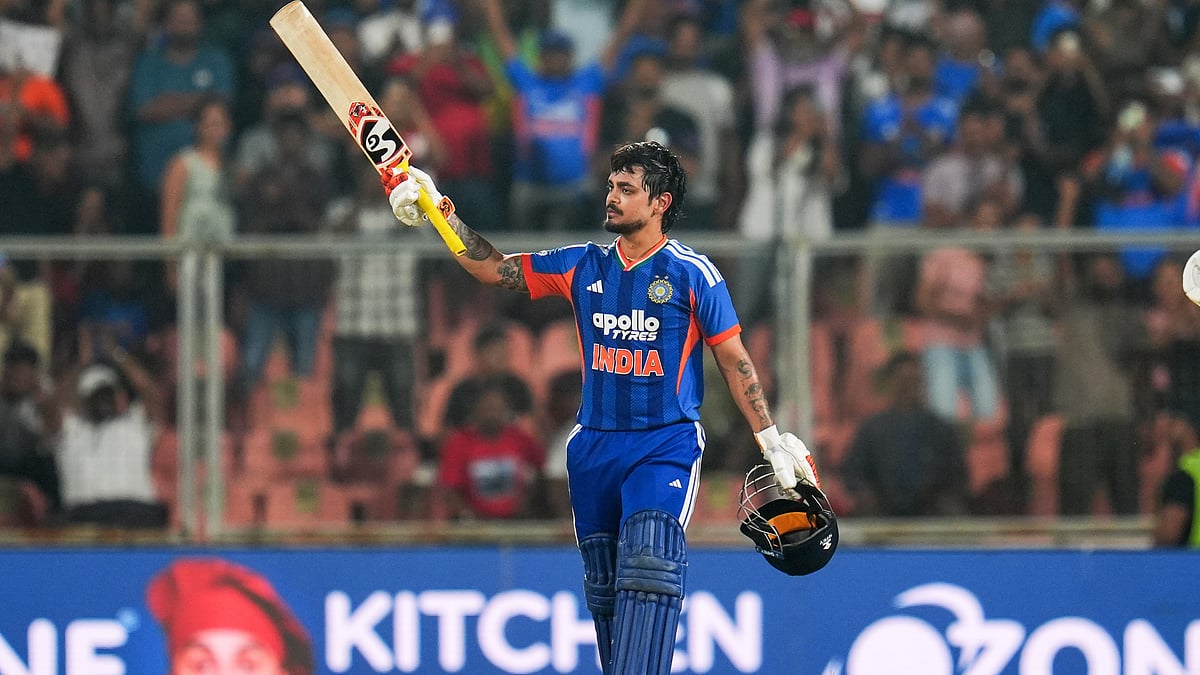 இஷான் கிஷன் சதம் விளாசி அதிரடி; நியூசிலாந்துக்கு 272 ரன்கள் இலக்கு!