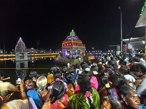 தைப்பூசம்: எட்டுக்குடி முருகன் கோயிலில் தெப்ப உற்சவம்