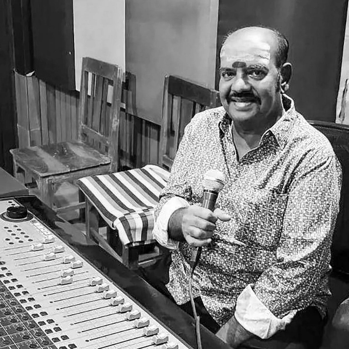 பிரபல இசையமைப்பாளர் எஸ்.பி. வெங்கடேஷ் காலமானார்!