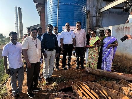 ரெப்கோ வங்கி சாா்பில் டான் டீ தொழிலாளா்களுக்கு குடிநீா் சுத்திகரிப்பான் மற்றும் குடிநீா்த் தொட்டி