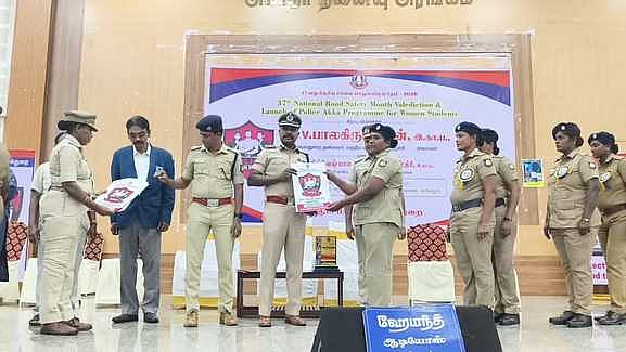 ‘சமூக வலைதள செயலிகள் மூலமே இளைஞா்களுக்கு பிரச்னை உருவாகிறது’: மத்திய மண்டல ஐ.ஜி பாலகிருஷ்ணன்