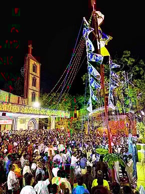 தூத்துக்குடி புனித லூா்து அன்னை ஆலயத் திருவிழா கொடியேற்றம்