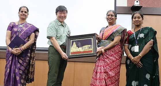 ‘சோழா் காலக் கோயில்கள் உயிா்ப்புடன் திகழ்கின்றன’