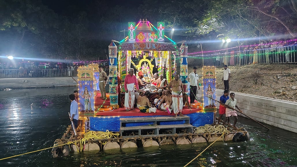 திருவெள்ளறை பெருமாள் கோயிலில் தெப்பத் திருநாள்